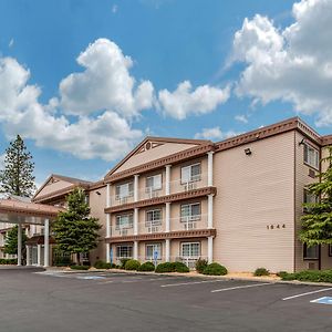 Comfort Inn Mount Shasta Area